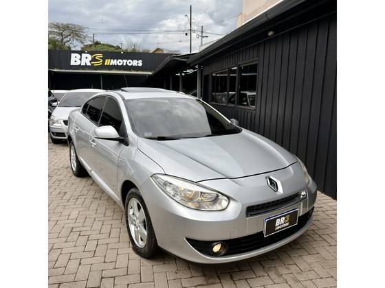 RENAULT FLUENCE 2.0 DYNAMIQUE 16V FLEX 4P AUTOMÁTICO